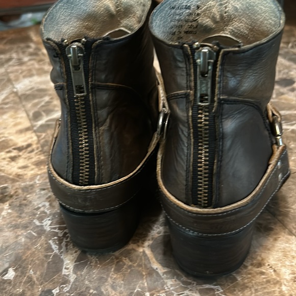 Freebird “Santiago” ankle boot - Picture 3 of 8